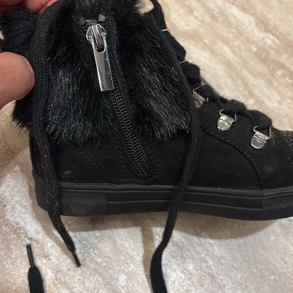 Black KidPik fur topped sneaker with silver studs, size 11 - Picture 6 of 6